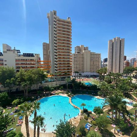 Gemelos 22-2-24 Benidorm Buitenkant foto